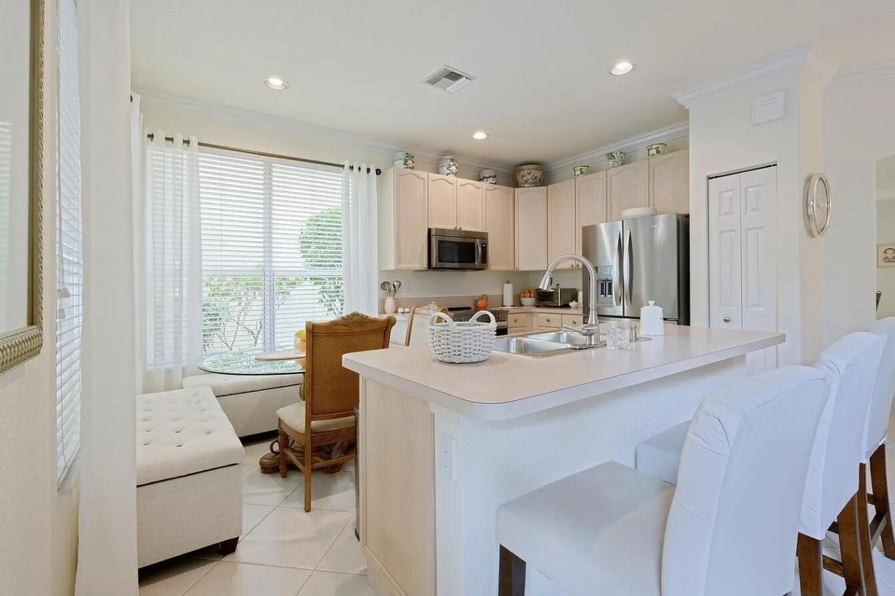 4156 Meade Way, West Palm Beach, FL 33409 Photo