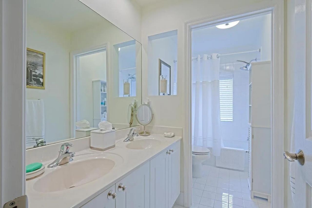 4156 Meade Way, West Palm Beach, FL 33409 Photo