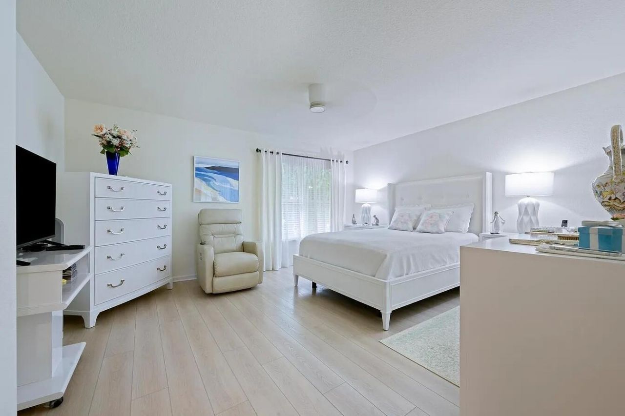 4156 Meade Way, West Palm Beach, FL 33409 Photo