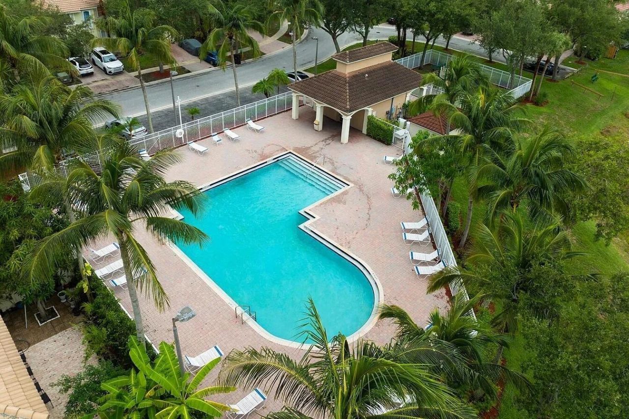 4156 Meade Way, West Palm Beach, FL 33409 Photo