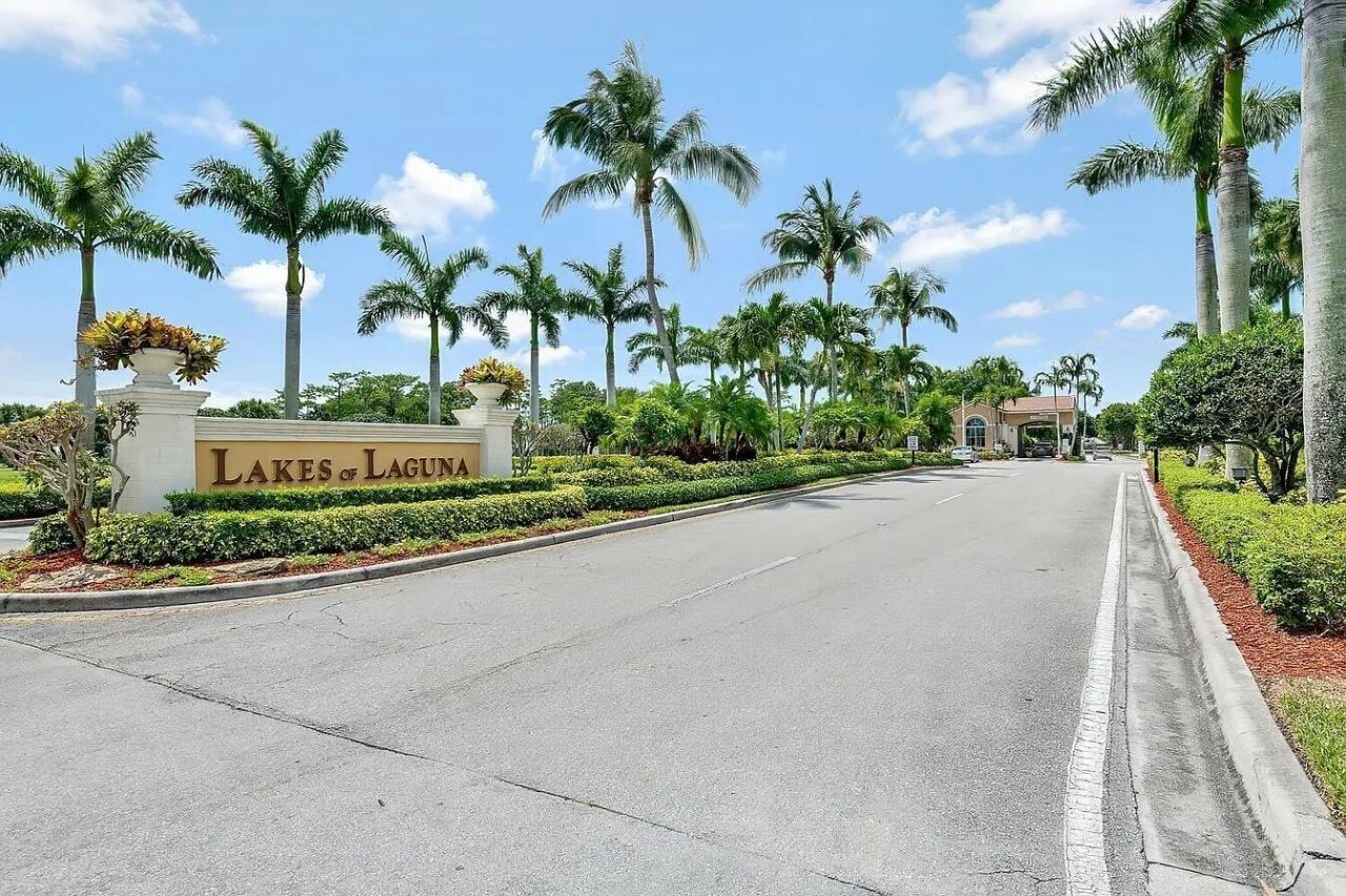 4156 Meade Way, West Palm Beach, FL 33409 Photo