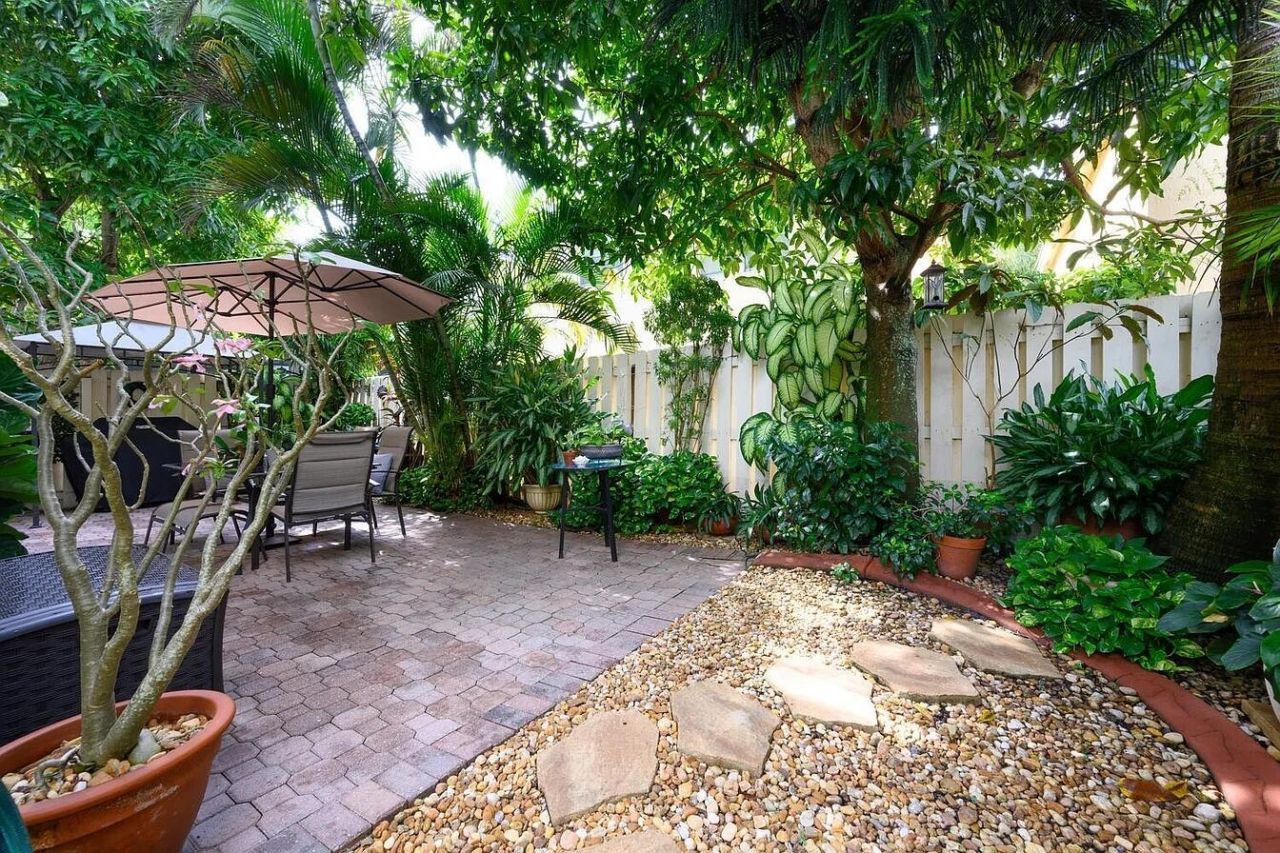 4156 Meade Way, West Palm Beach, FL 33409 Photo