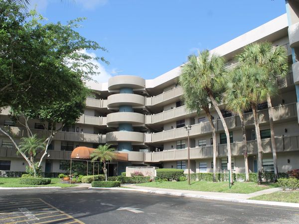 1100 Colony Point Circle Circle, Unit 314, Pembroke Pines, FL 33026