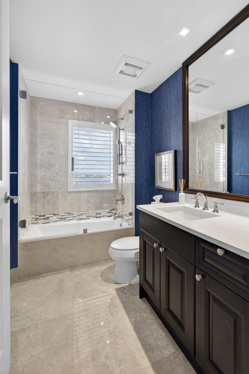 2700 N Ocean Drive, Unit 1401a, Riviera Beach, FL 33404 Photo