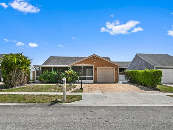 7898 Ridgewood Drive, Lake Worth, FL 33467