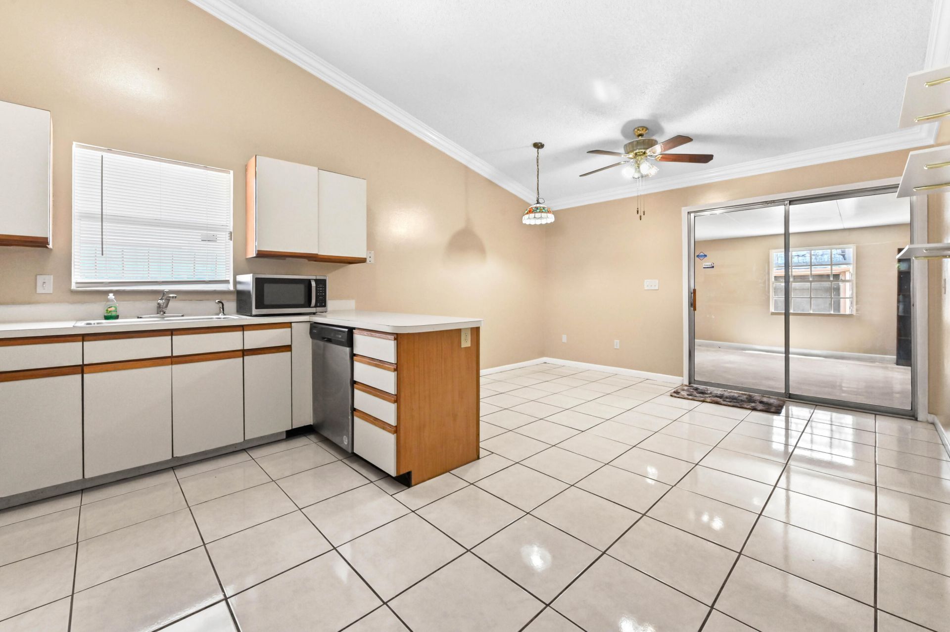 7898 Ridgewood Drive, Lake Worth, FL 33467 Photo