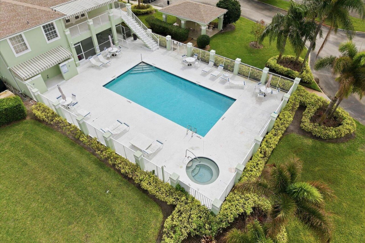 2074 SE Wild Meadow Circle, Port Saint Lucie, FL 34952 Photo