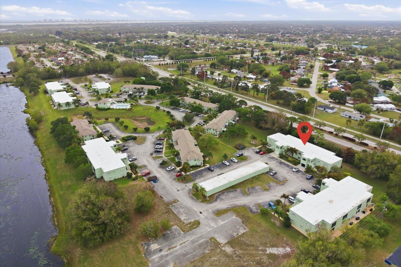 2074 SE Wild Meadow Circle, Port Saint Lucie, FL 34952 Photo