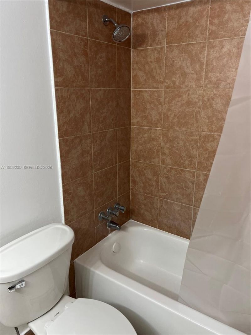 1801 S Treasure Dr , Unit 512A, North Bay Village, FL 33141 Photo