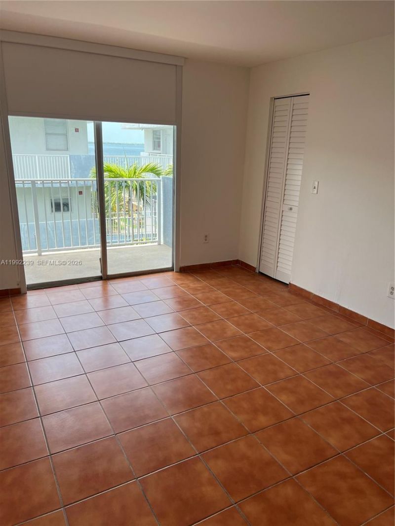 1801 S Treasure Dr , Unit 512A, North Bay Village, FL 33141 Photo