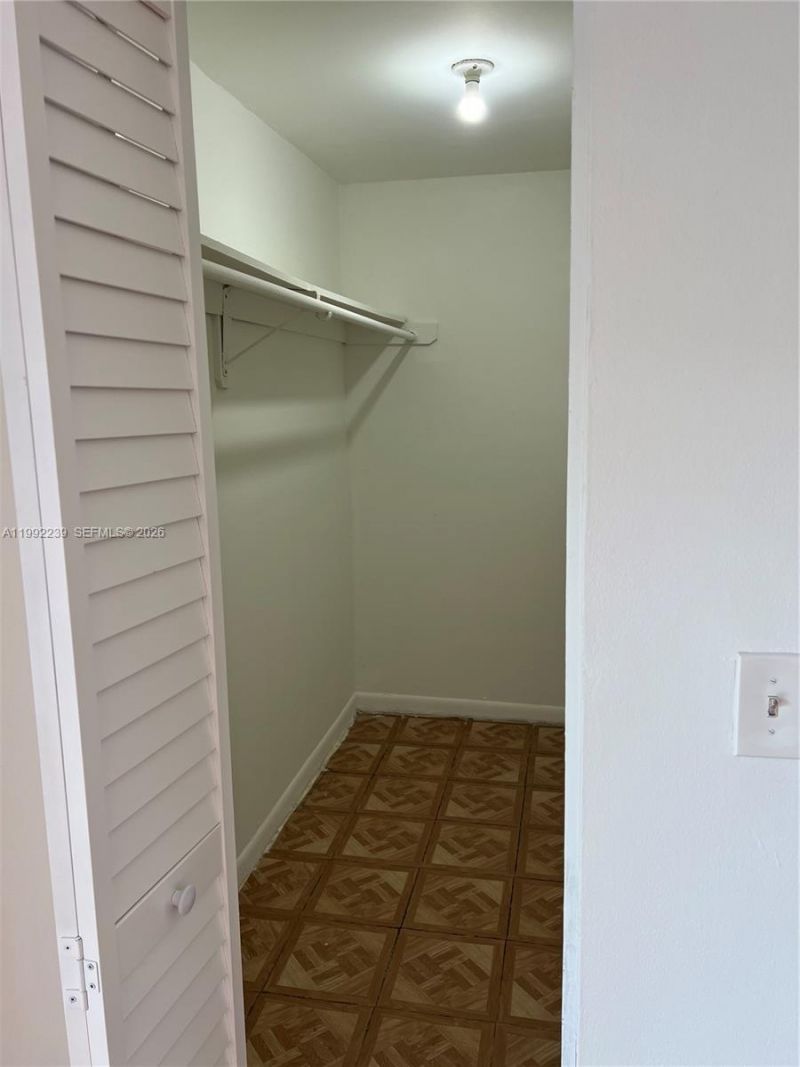 1801 S Treasure Dr , Unit 512A, North Bay Village, FL 33141 Photo