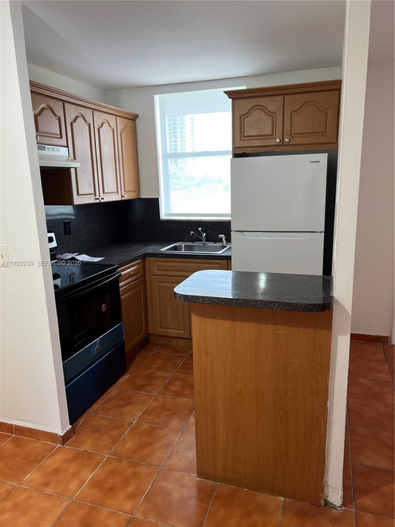 1801 S Treasure Dr , Unit 512A, North Bay Village, FL 33141 Photo