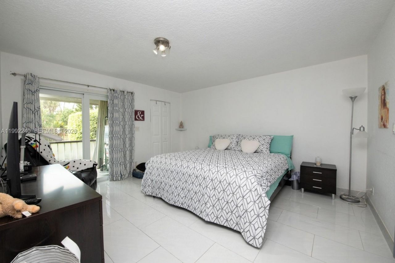 6200 NW 44th St, Unit 109, Lauderhill, FL 33319 Photo