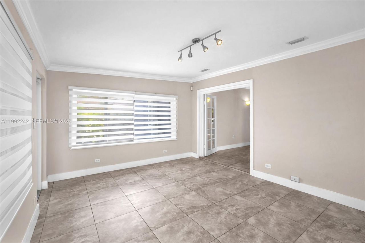 2537 SW 15th St, Miami, FL 33145 Photo