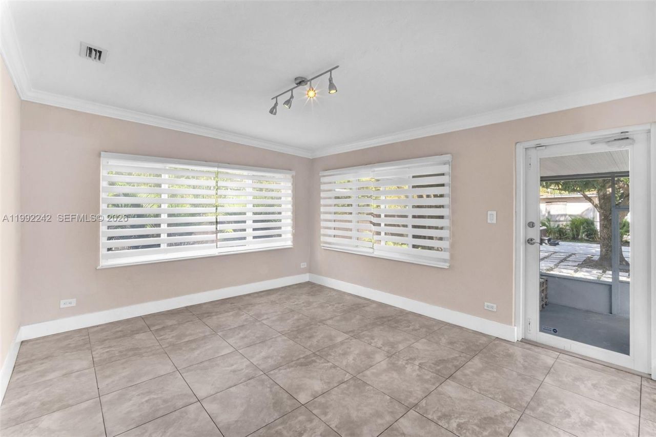 2537 SW 15th St, Miami, FL 33145 Photo