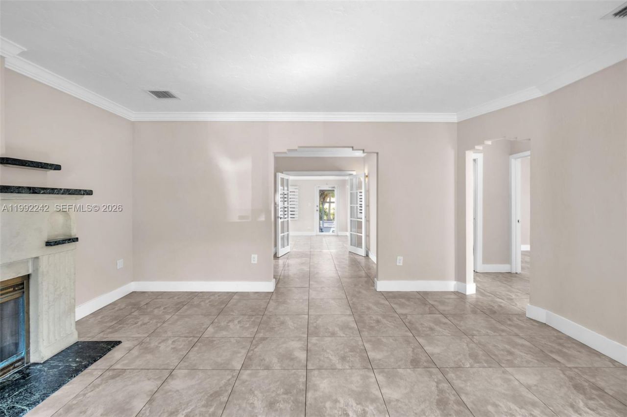 2537 SW 15th St, Miami, FL 33145 Photo