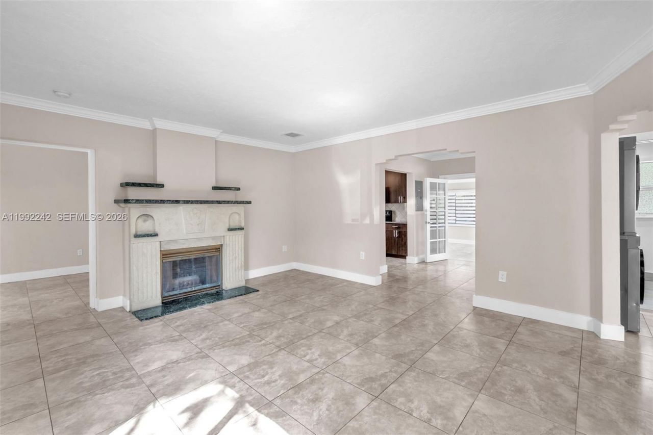 2537 SW 15th St, Miami, FL 33145 Photo