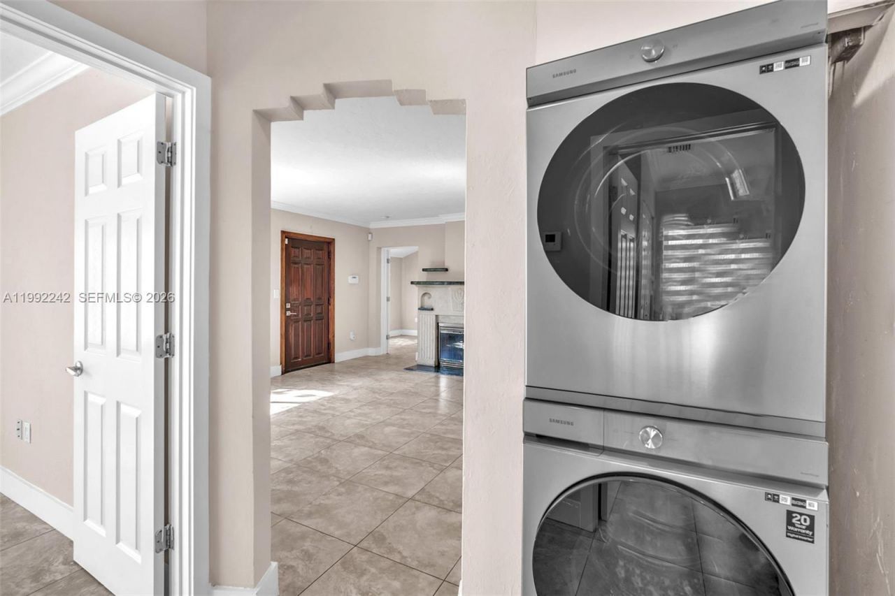 2537 SW 15th St, Miami, FL 33145 Photo