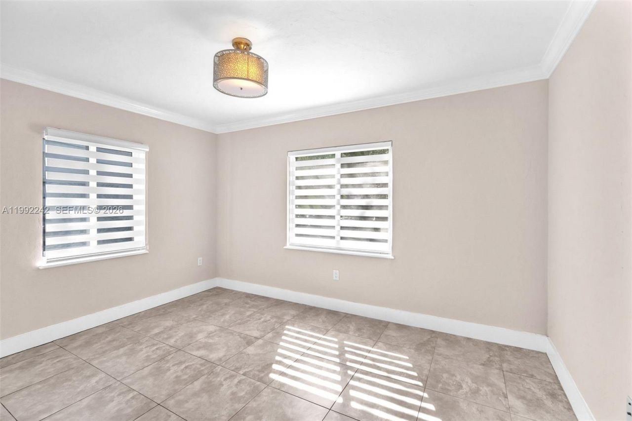 2537 SW 15th St, Miami, FL 33145 Photo