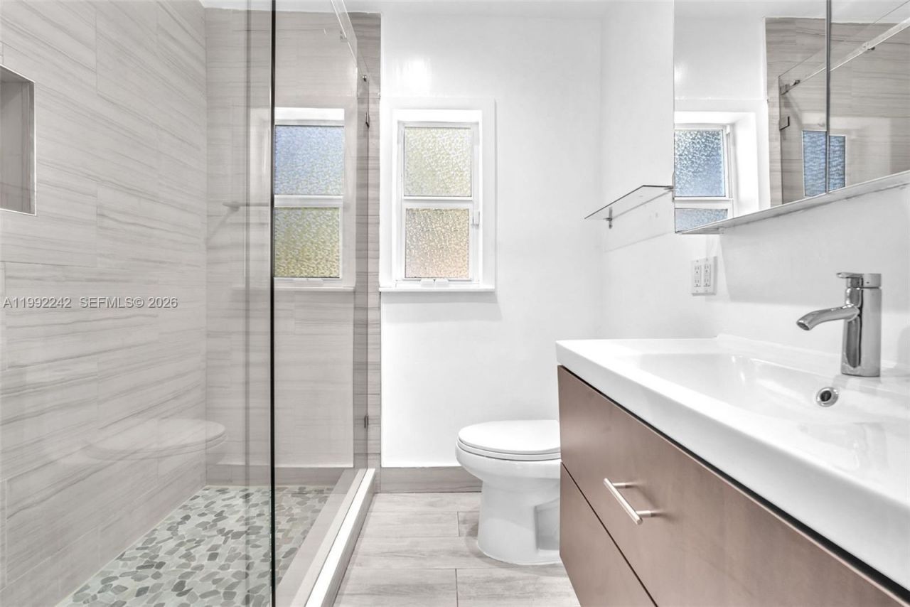 2537 SW 15th St, Miami, FL 33145 Photo