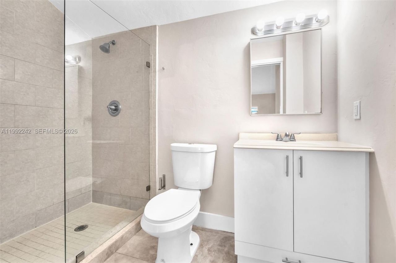 2537 SW 15th St, Miami, FL 33145 Photo