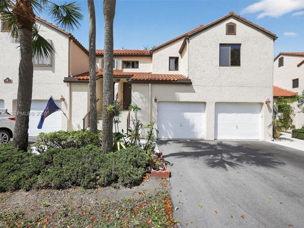 4 Via De Casas Sur , Unit 202, Boynton Beach, FL 33426