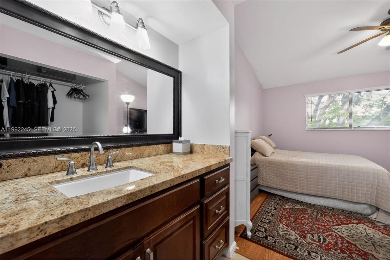 4 Via De Casas Sur, Unit 202, Boynton Beach, FL 33426 Photo