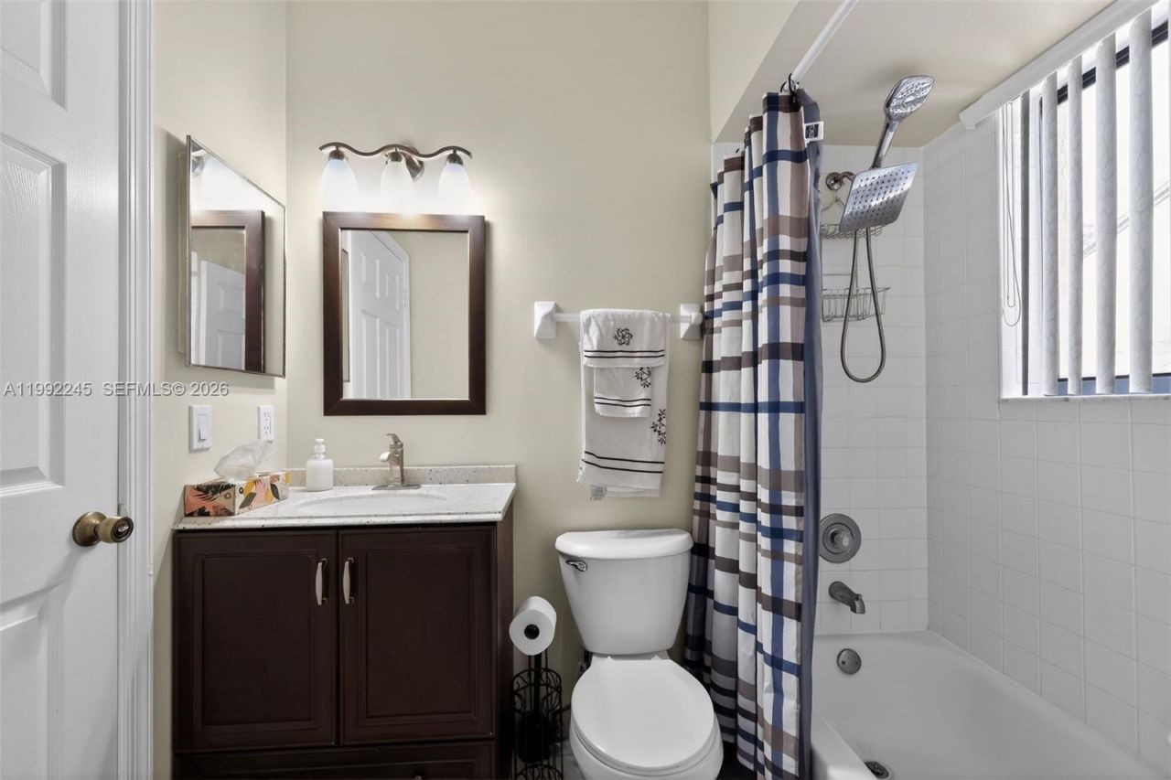 4 Via De Casas Sur, Unit 202, Boynton Beach, FL 33426 Photo