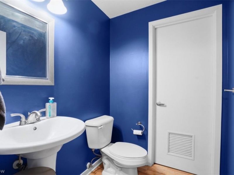 2055 E 36th Street , Cleveland, OH 44115 Photo 13