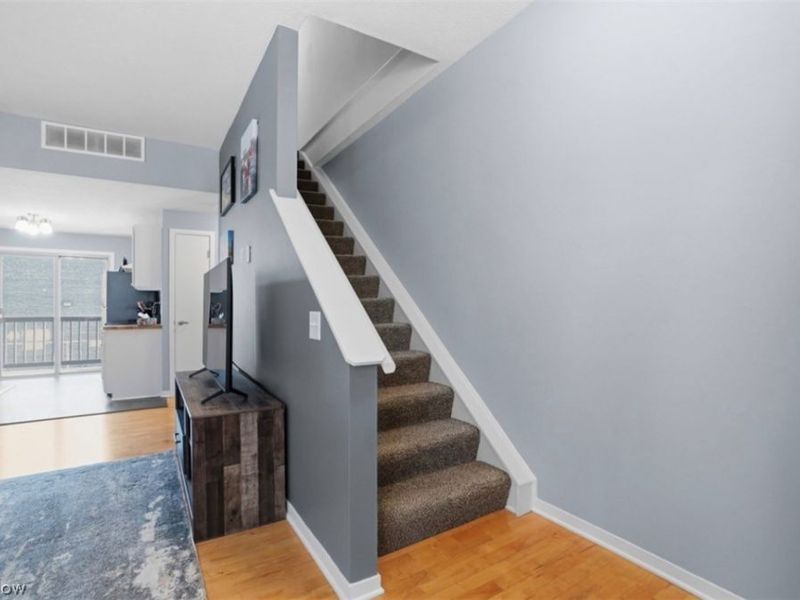 2055 E 36th Street , Cleveland, OH 44115 Photo 14