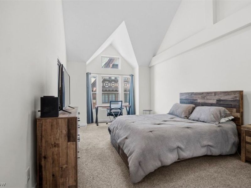 2055 E 36th Street , Cleveland, OH 44115 Photo 15