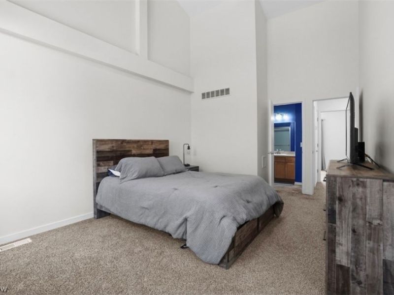 2055 E 36th Street , Cleveland, OH 44115 Photo 16