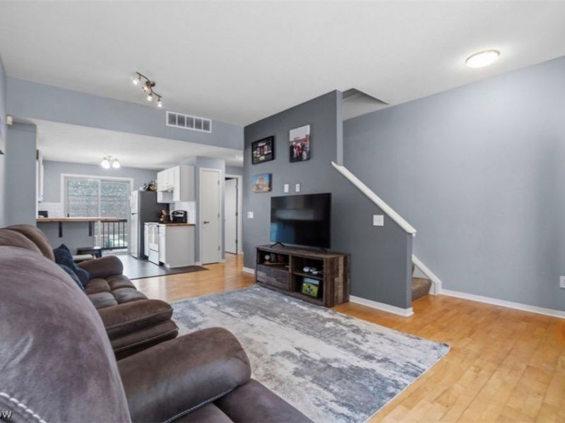 2055 E 36th Street , Cleveland, OH 44115 Photo 7