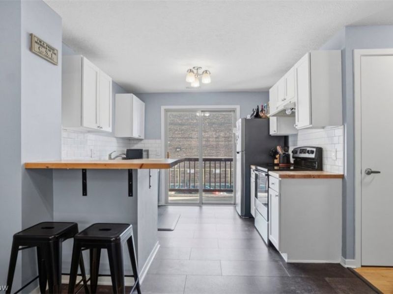 2055 E 36th Street , Cleveland, OH 44115 Photo 8