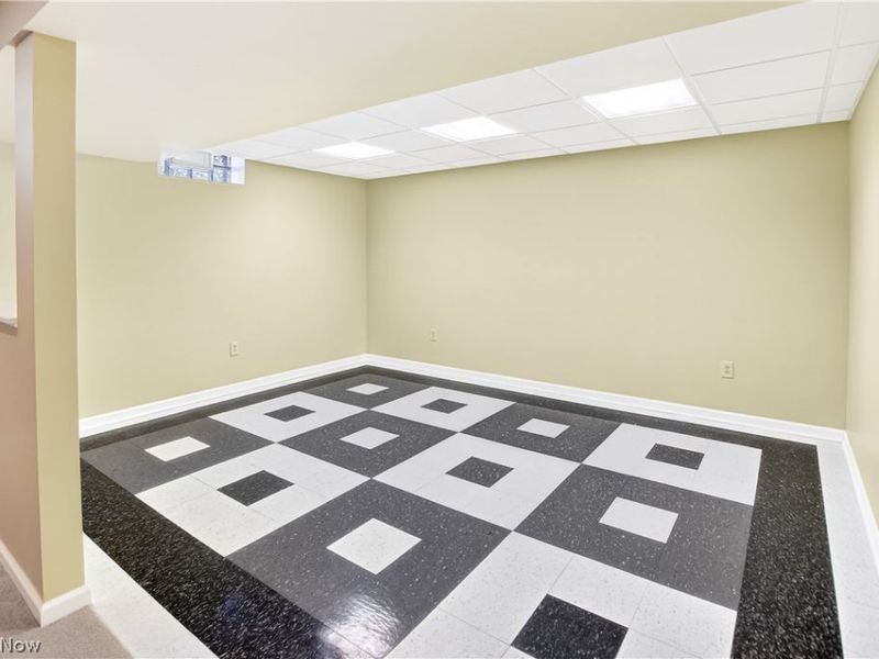 218 Wells Court , Euclid, OH 44132 Photo 29