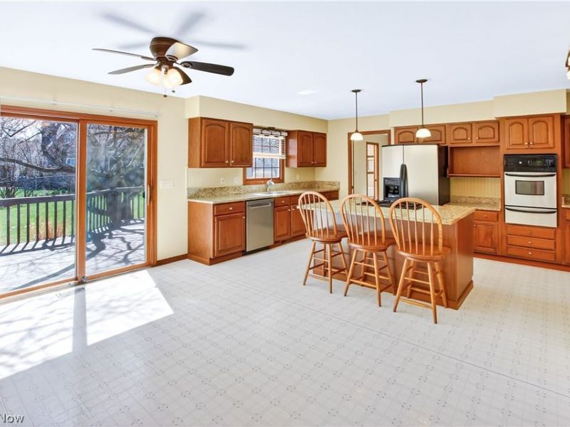 218 Wells Court , Euclid, OH 44132 Photo 6