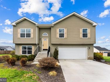 126 INVASION COURT, BUNKER HILL, WV 25413