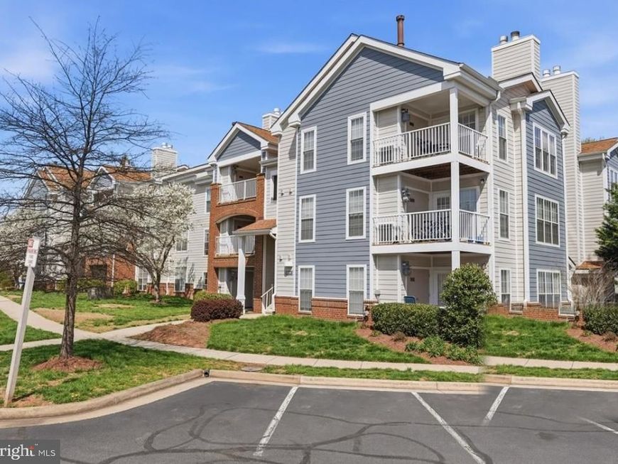 20991 Timber Ridge Terrace, Unit 101, Ashburn, VA 20147 Main Photo