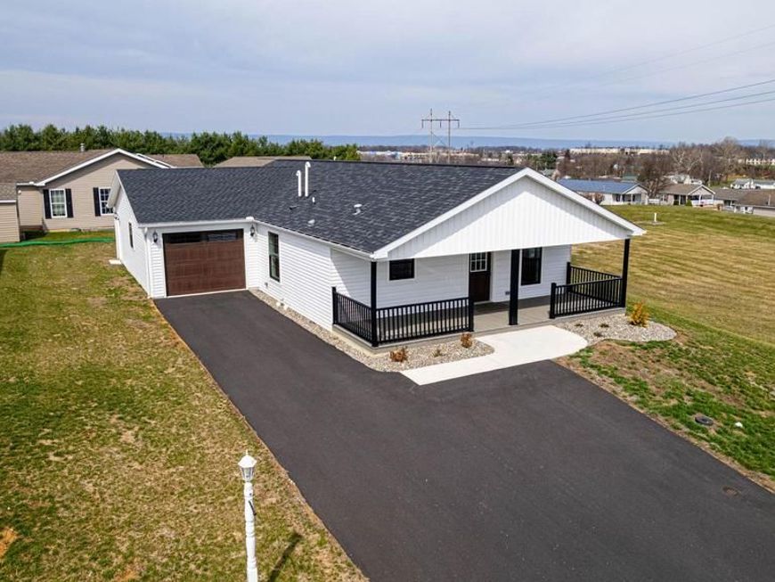 17 Burke Drive, Shippensburg, PA 17257 Main Photo