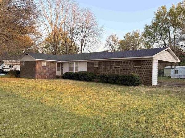 16 Fairview Drive , McGehee, AR 71654