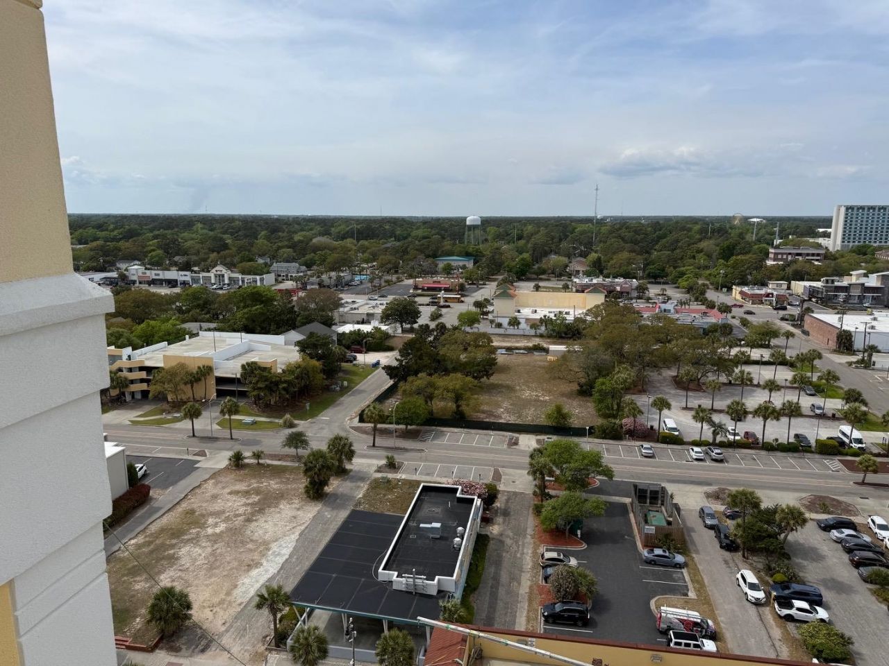2000 N Ocean Blvd. Photo 34