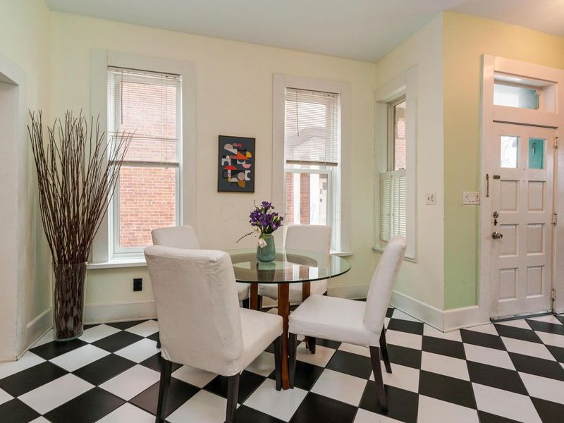 66 E Hubbard Avenue , Columbus, OH 43215 Photo 12