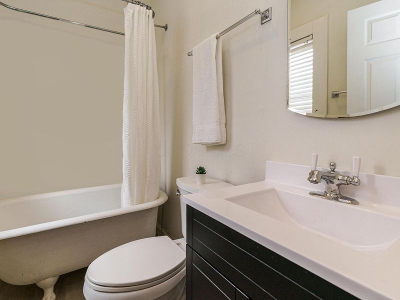 66 E Hubbard Avenue, Columbus, OH 43215 Photo 14