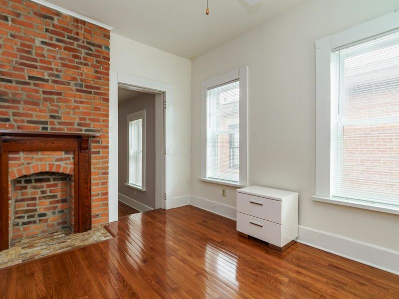 66 E Hubbard Avenue , Columbus, OH 43215 Photo 20