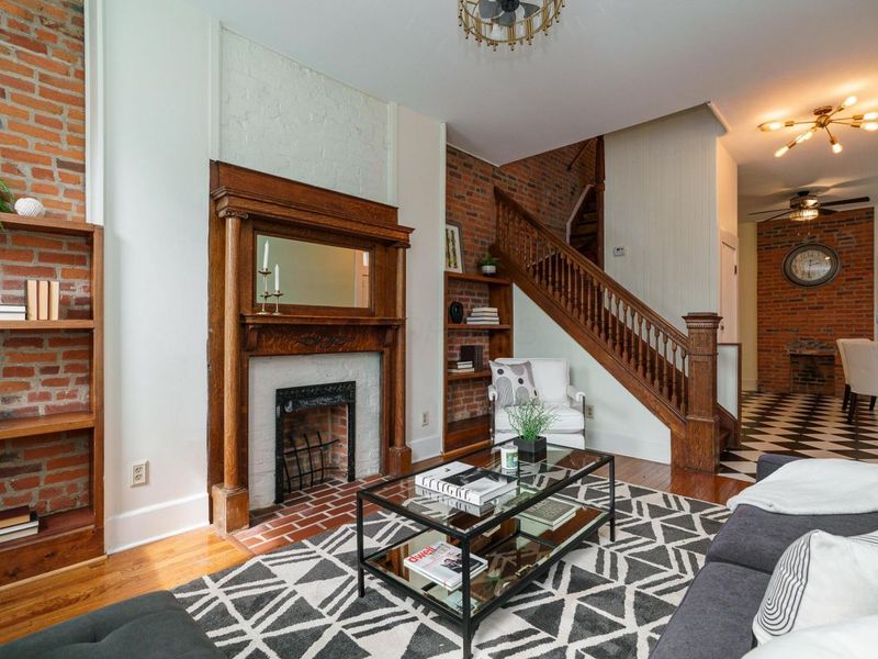 66 E Hubbard Avenue , Columbus, OH 43215 Photo 4