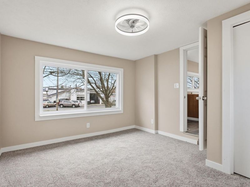 109 W Lynn Street, Saint Paris, OH 43072 Photo 7