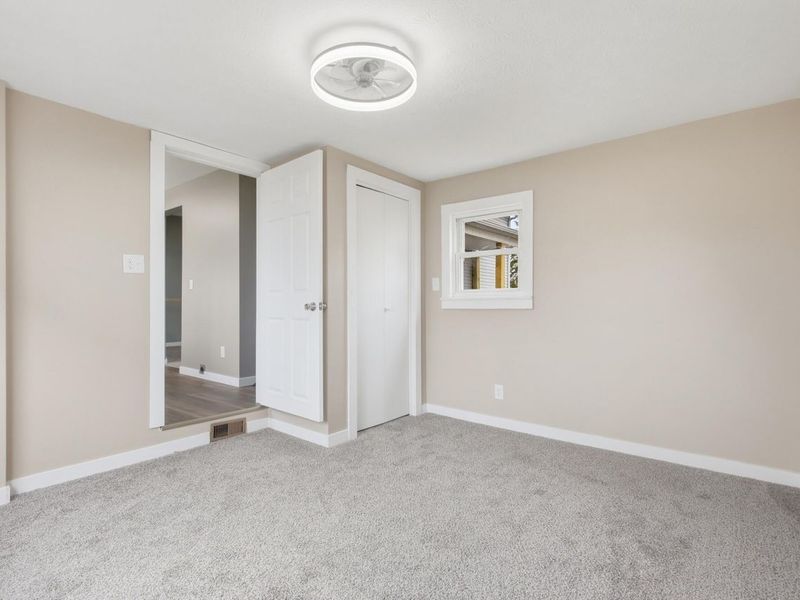 109 W Lynn Street, Saint Paris, OH 43072 Photo 8