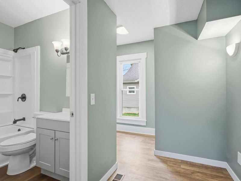 109 W Lynn Street, Saint Paris, OH 43072 Photo 9