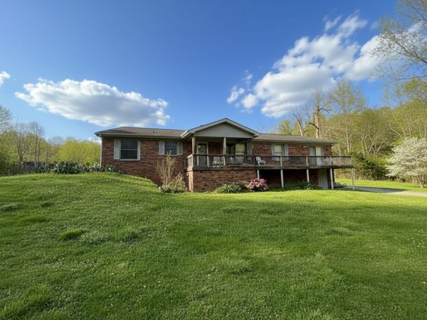 346 Hogans Creek Rd , Carthage, TN 37030