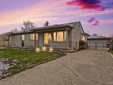 41174 Bernard Drive, Sterling Heights, MI 48313